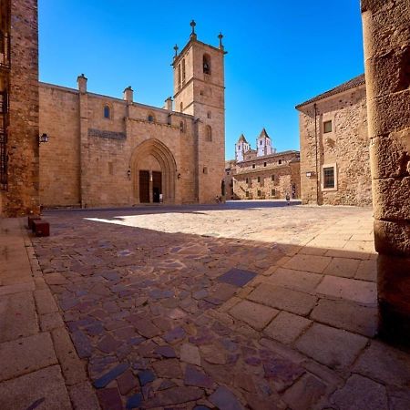 Elegante Apartamento Para 5 En El Centro De Caceres Con Wifi Exteriér fotografie