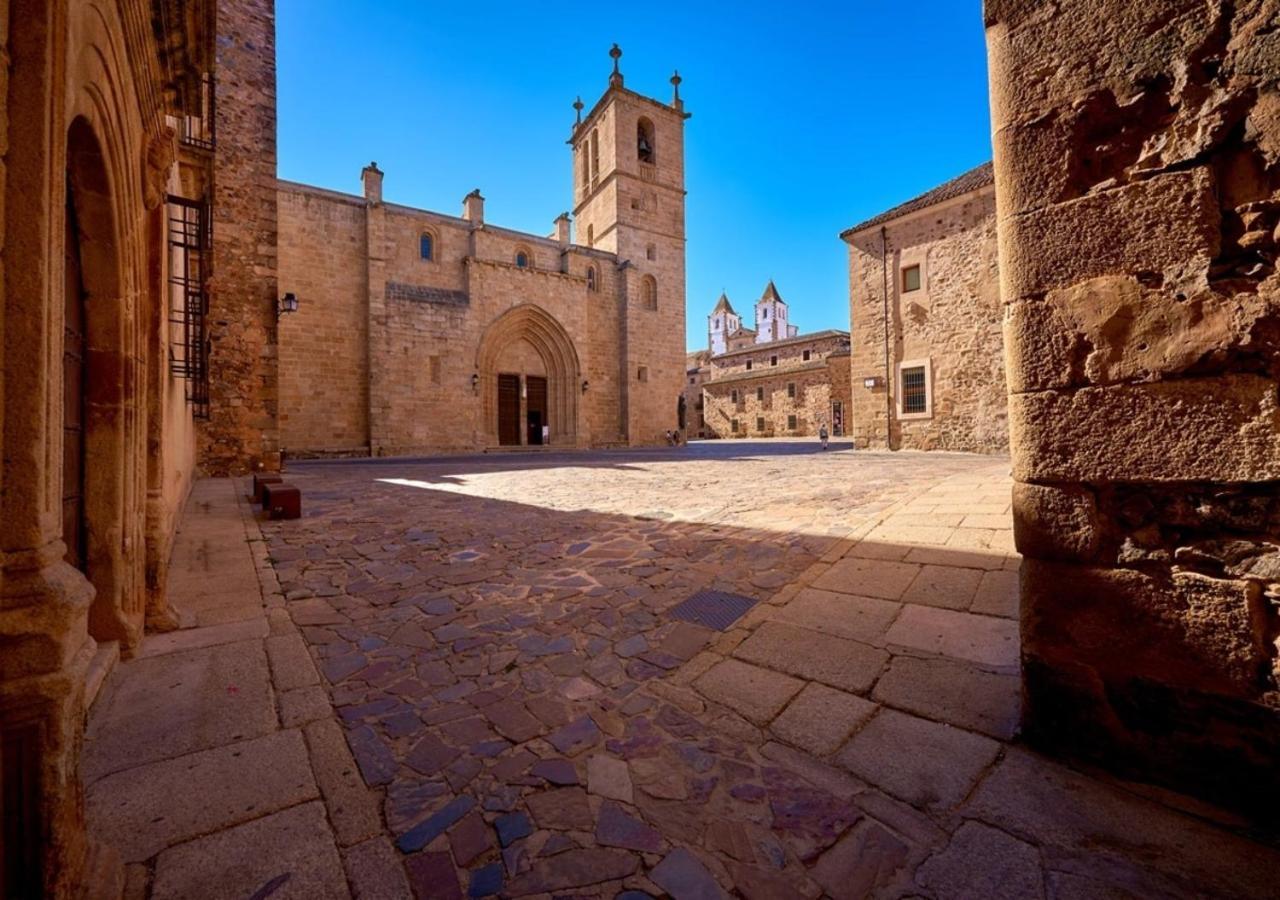 Elegante Apartamento Para 5 En El Centro De Caceres Con Wifi Exteriér fotografie