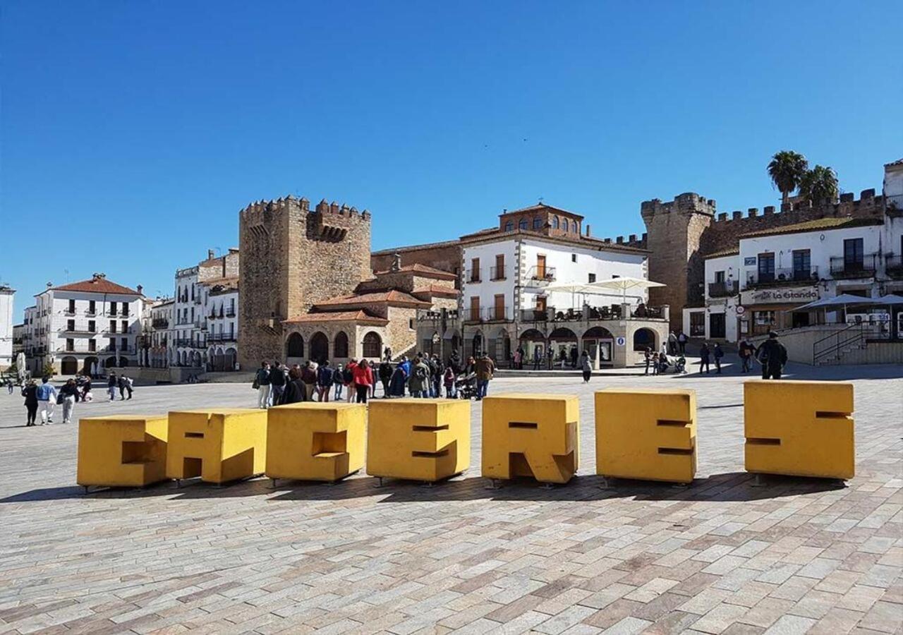 Elegante Apartamento Para 5 En El Centro De Caceres Con Wifi Exteriér fotografie